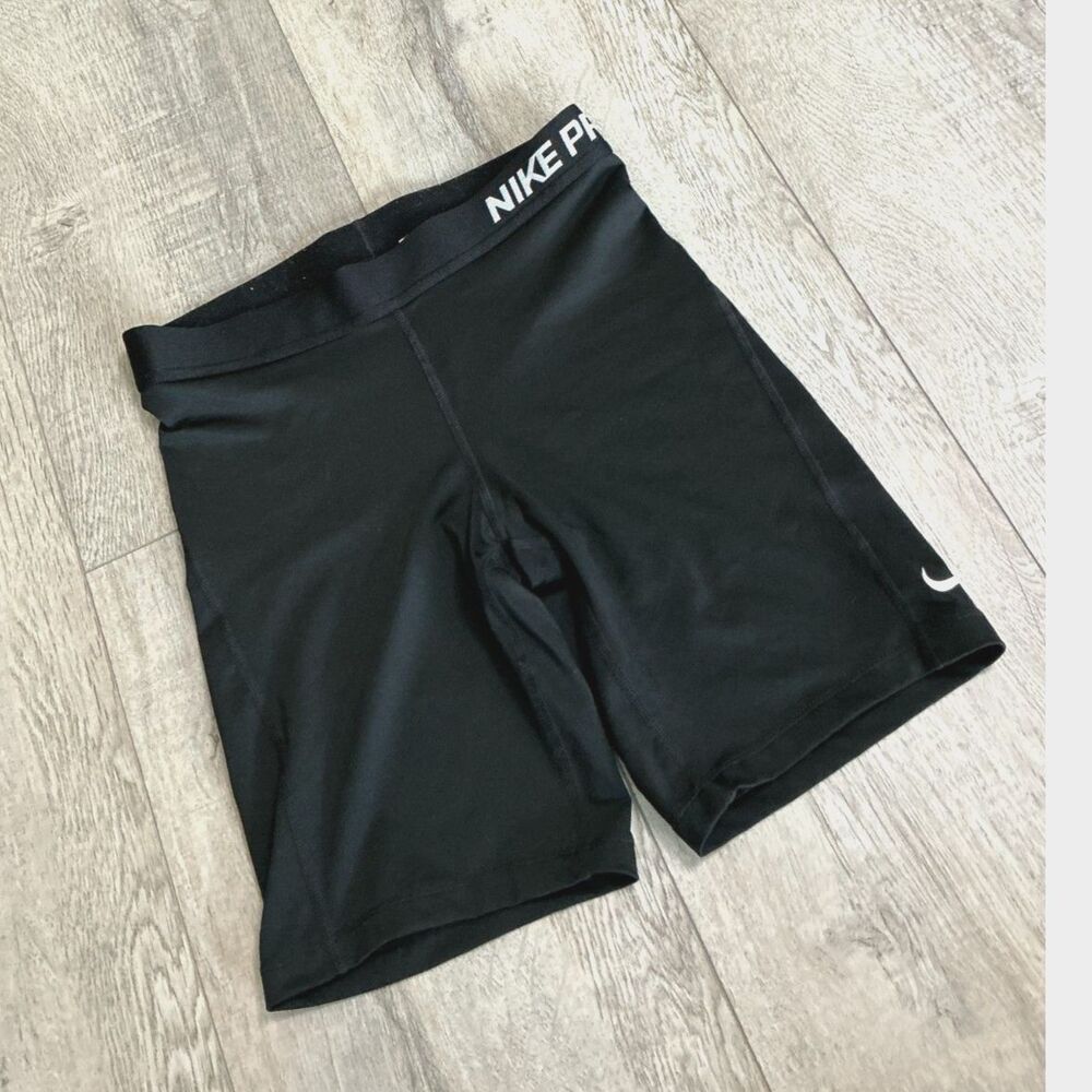 Nike Pro Women’s Medium Black Dri-FIT Long Compression Biker Shorts